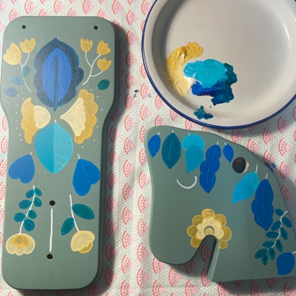 Mise en peinture des dessins à l'acrylique